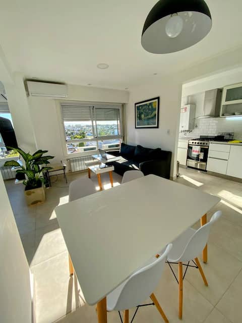 Impeccable bright and modern studio