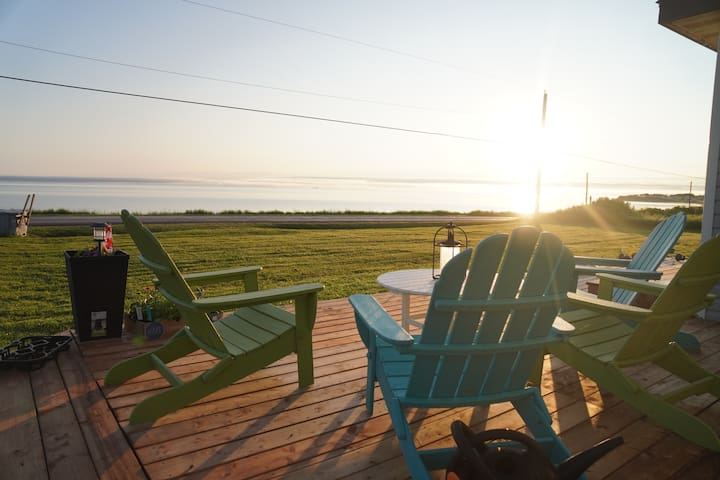 Tranquil 4 Bed Oceanfront Home