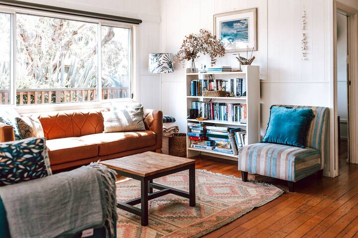Sloop Cottage | Beachfront | Vibes - St Helens