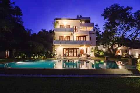 Lake Front Luxury Villa