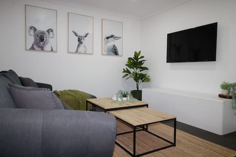 Successful Airbnb property: Retreat from Reality in City Of Kalgoorlie Boulder