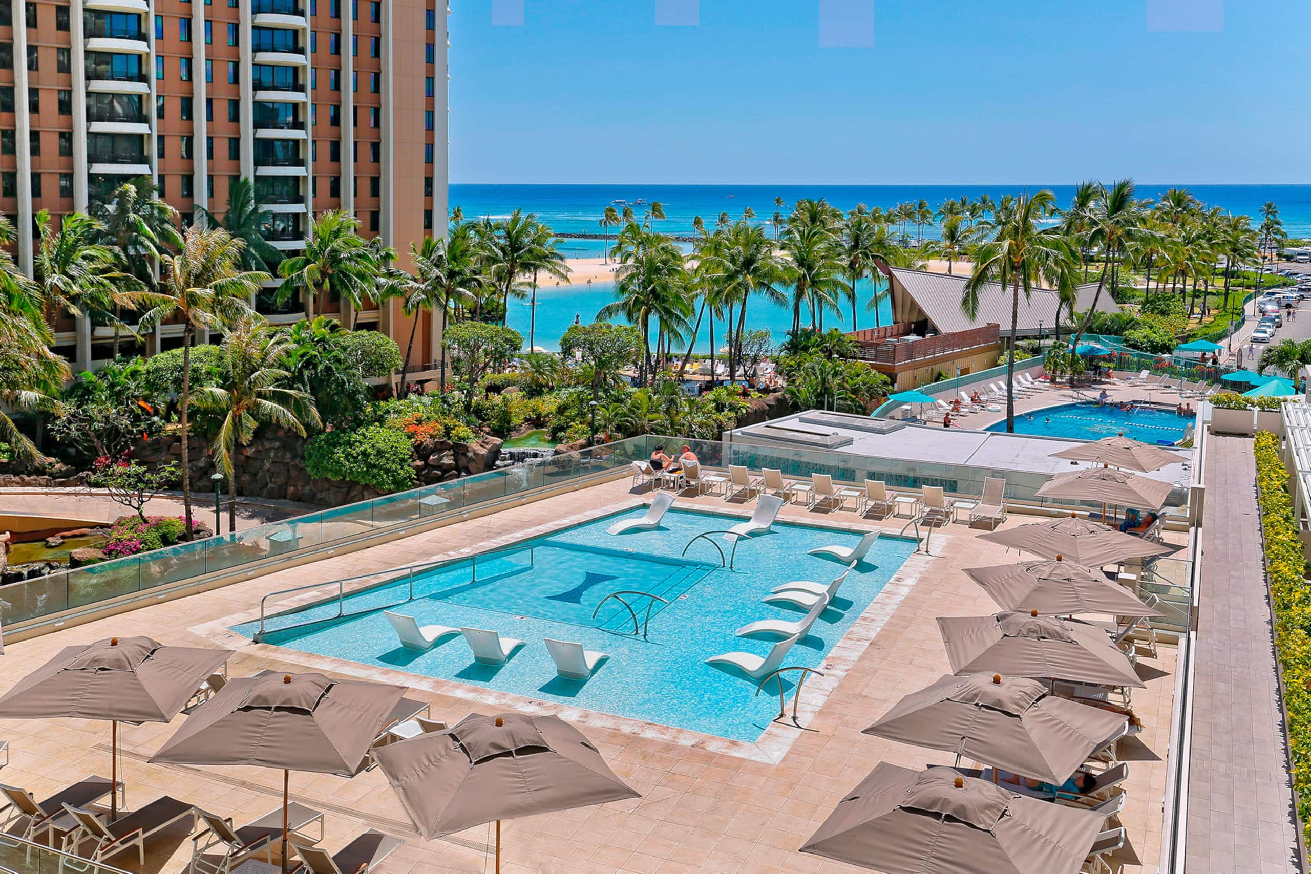 Condo in Honolulu · ★4.55 · 1 bedroom · 3 beds · 1 private bath - Image 27
