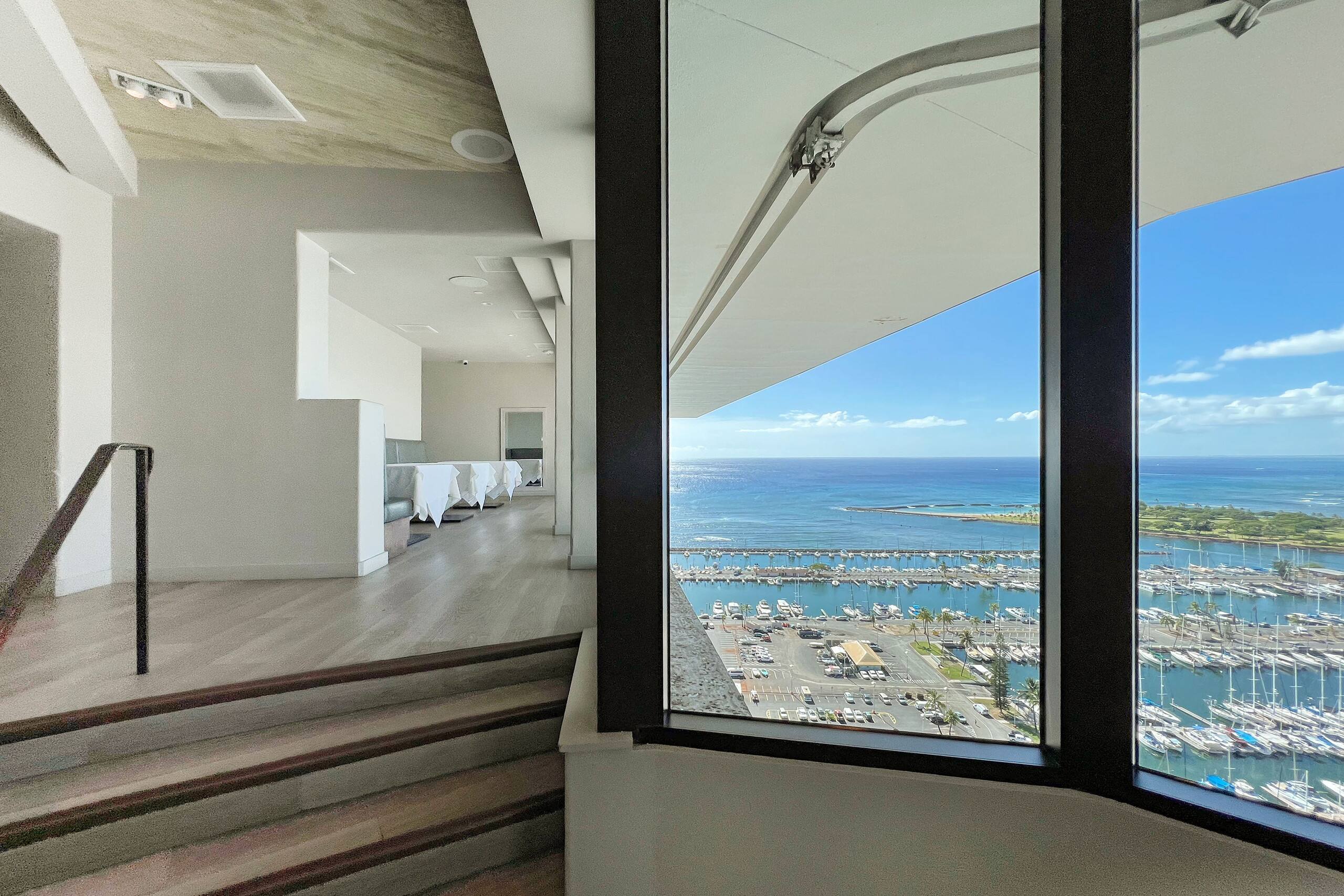 Condo in Honolulu · ★4.55 · 1 bedroom · 3 beds · 1 private bath - Image 18