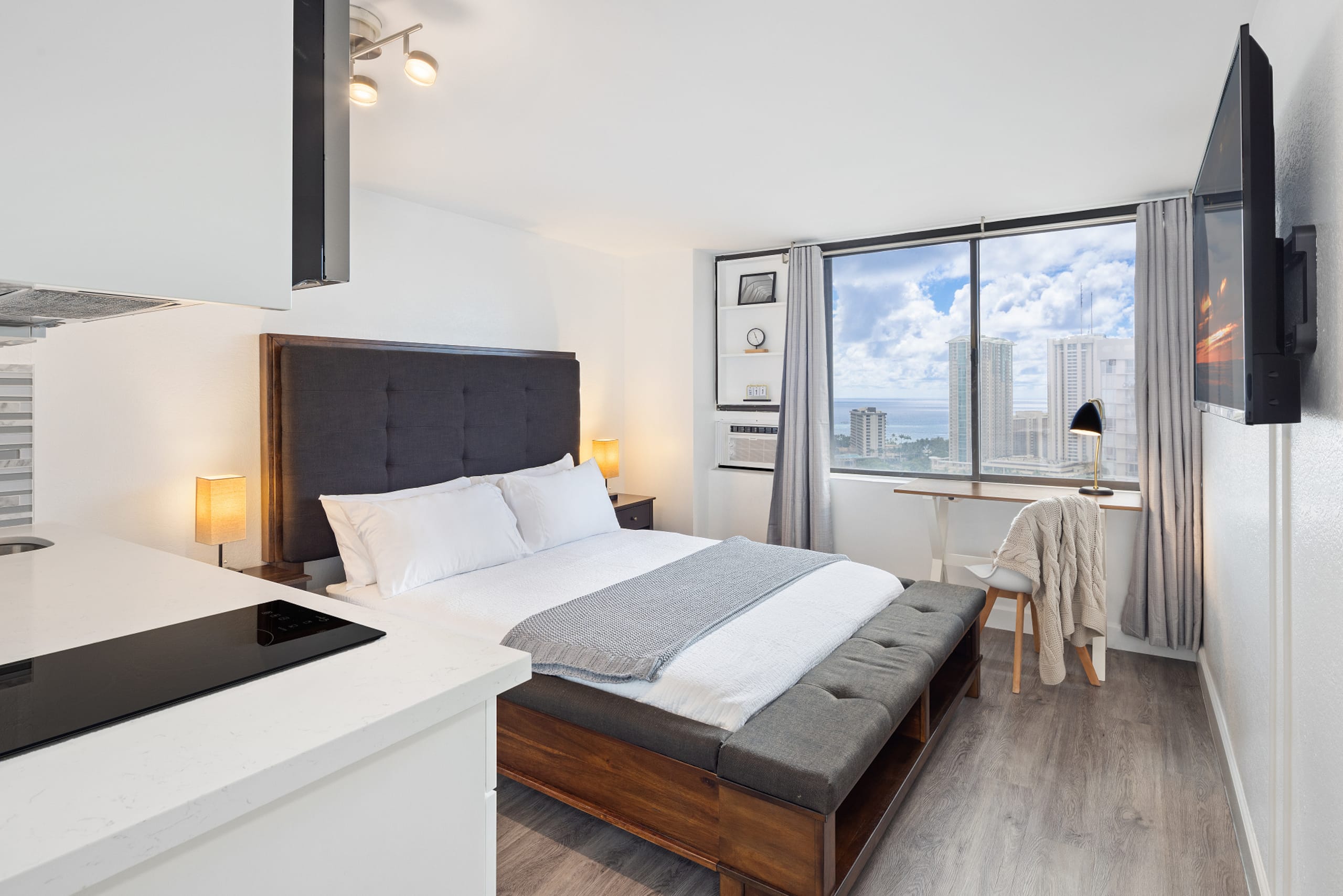 2 Bedrooms: Great Ocean Corner View 28F A + B - Image 2