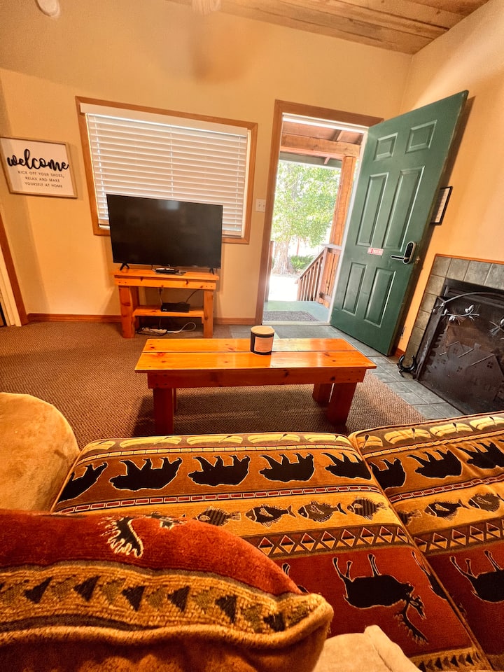 Cozy Bear Cabin #8 - Ruidoso, NM