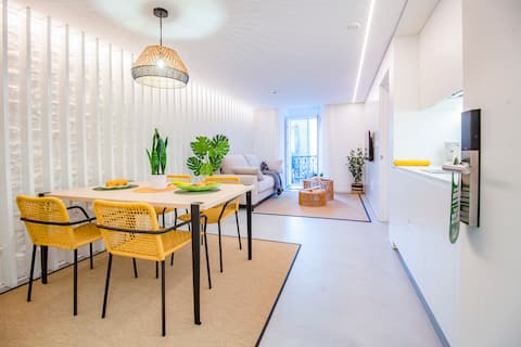 Popular Airbnb listing: Apartment for 6 with a terrace in Santiago De Compostela