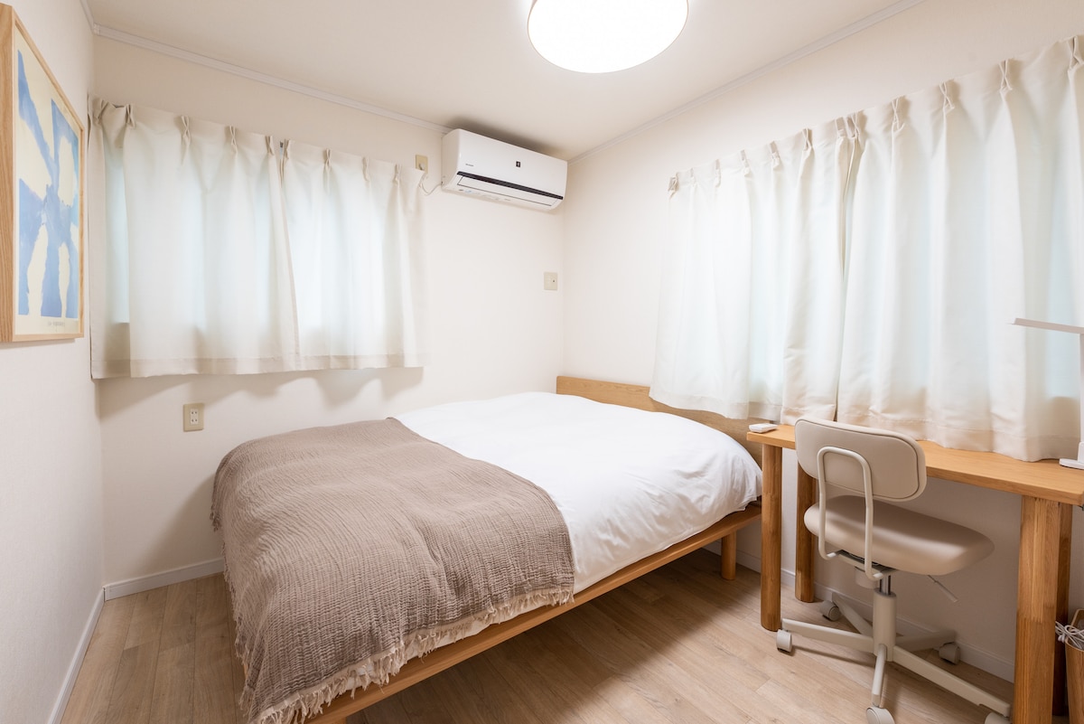 1F ห้องนอน (เตียงคู่)