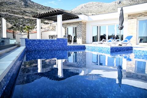Lux Villa L.U.S. near Dubrovnik
