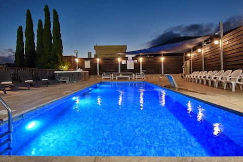 Harmony in the village - a villa with a private heated pool and Jacuzzi