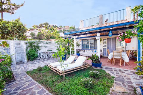 Seaside villa in Capo Vaticano
