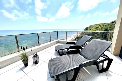 Apartment Beach View Obzor on the beach