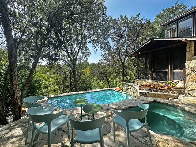 City Retreat in the Trees * Chef’s kitchen & Pool gallery image 3