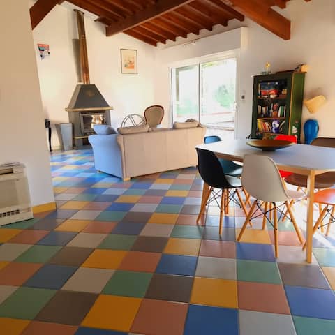 Quiet house, swimming pool
