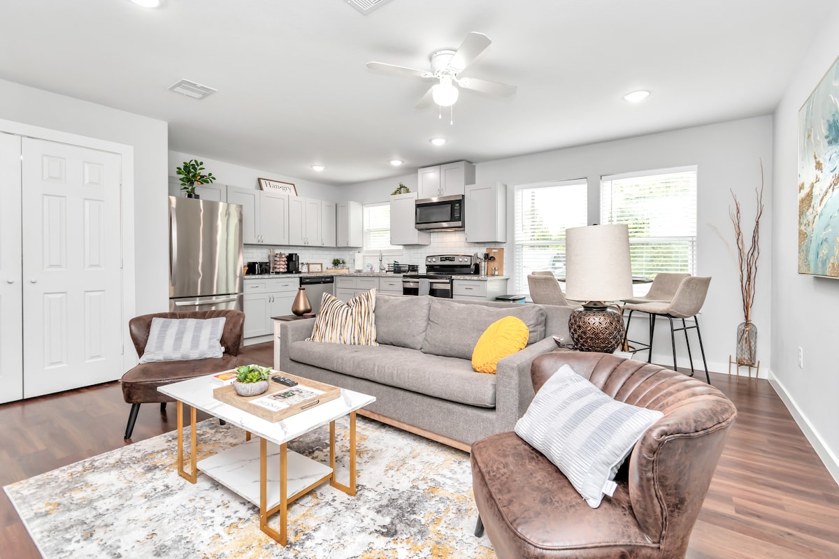 Cozy HTX Getaway - Near Downtown - Houses for Rent in Houston, Texas,  United States - Airbnb
