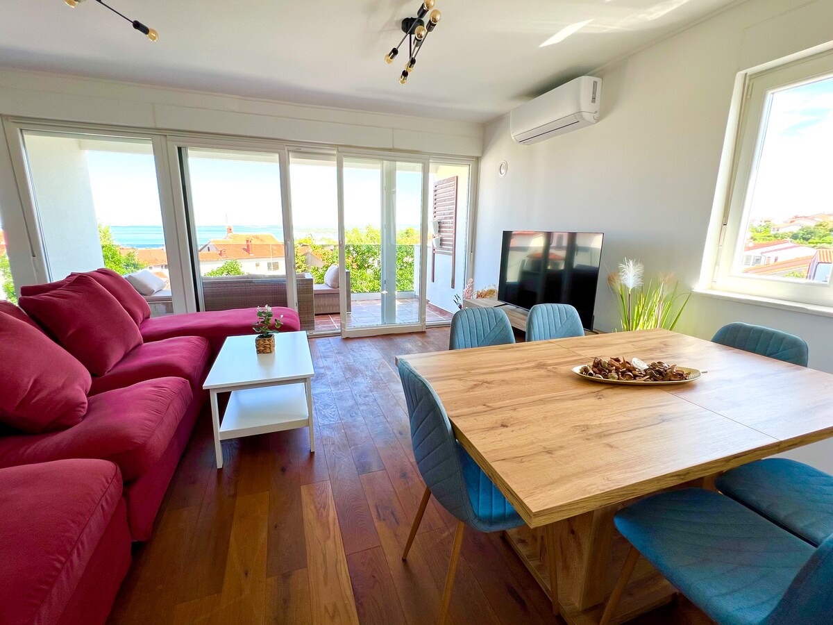 ap5 · Sunset Oasis - Rooftop Terrace, Jacuzzi, Sea View