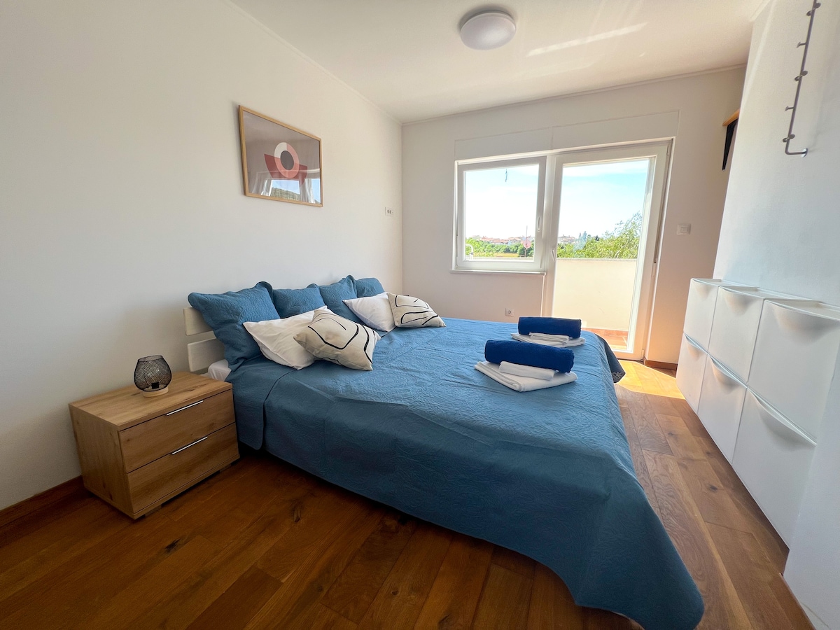 ap5 · Sunset Oasis - Rooftop Terrace, Jacuzzi, Sea View