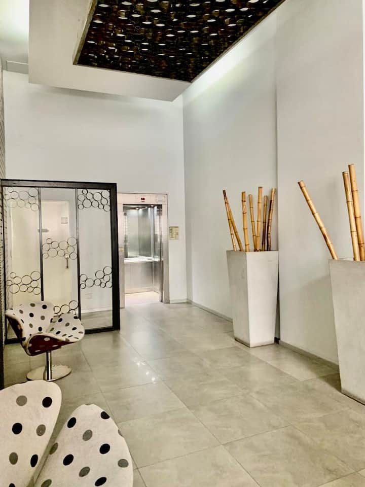 Studio con balcón en San Telmo