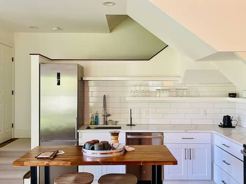 Remodeled Townhouse at Hill Farm