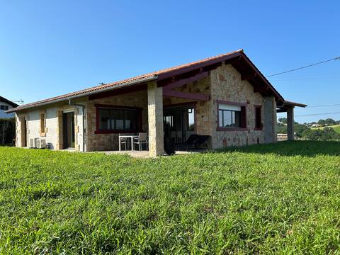 Charming Basque house, Souraide