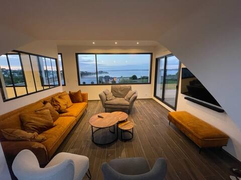 House with sea view and indoor pool, classified 5*