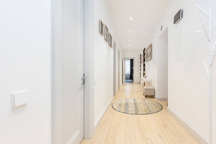 Cozy&Stylish apartment City center Self Check-in gallery image 5