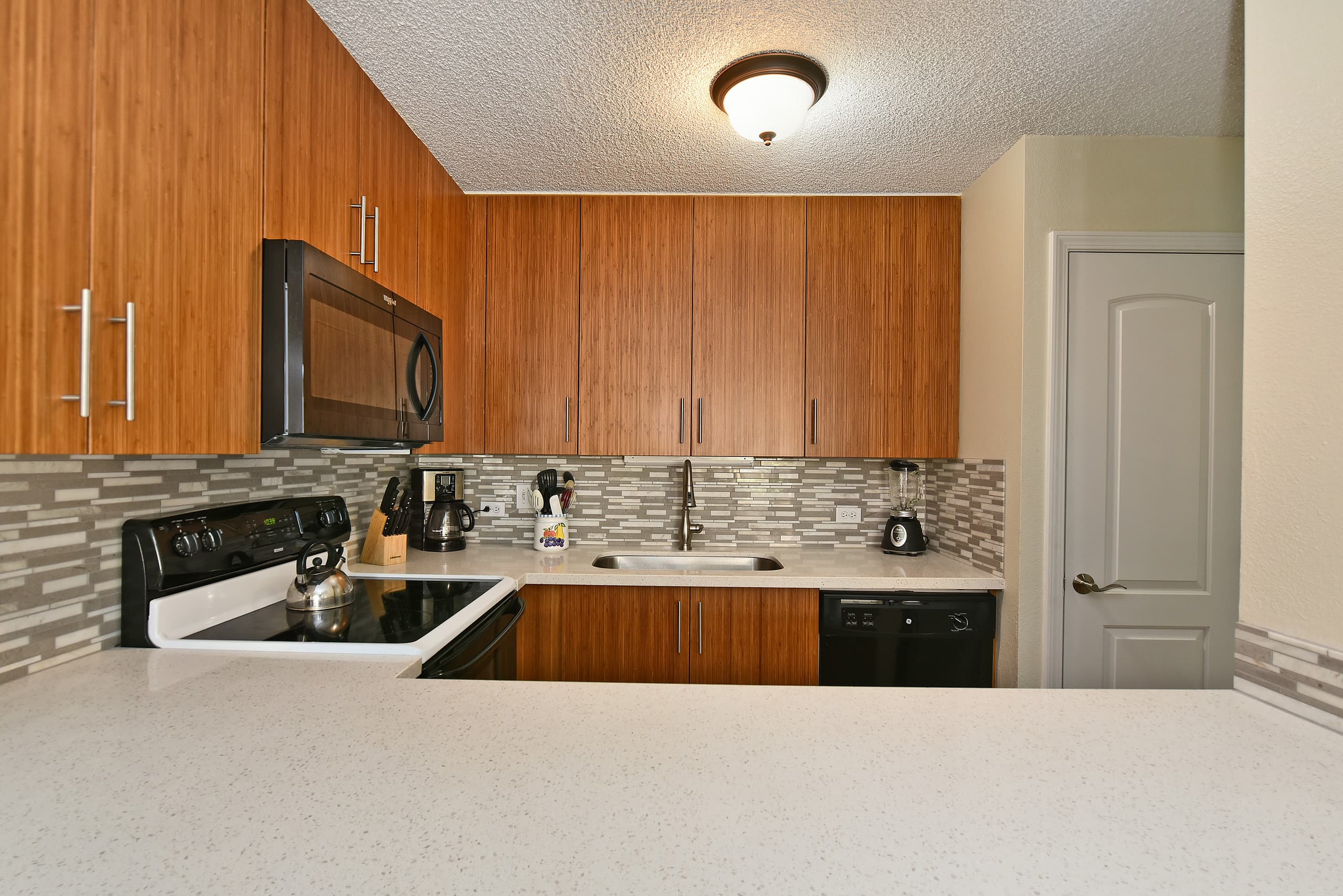 Newly Remodeled Kamaole Sands - Image 12