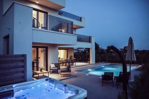 Villa IVaLA with sea view and heated pool