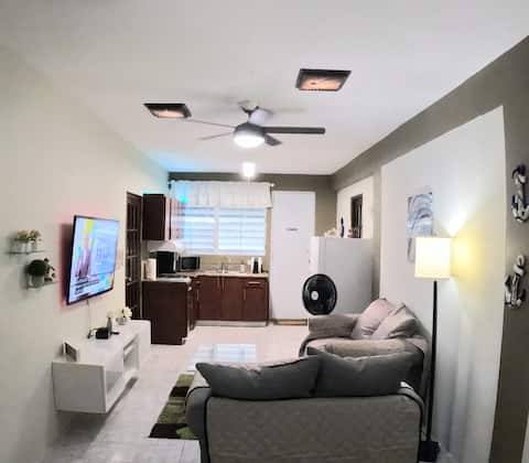 Successful Airbnb property: Ocean breezes in Luquillo