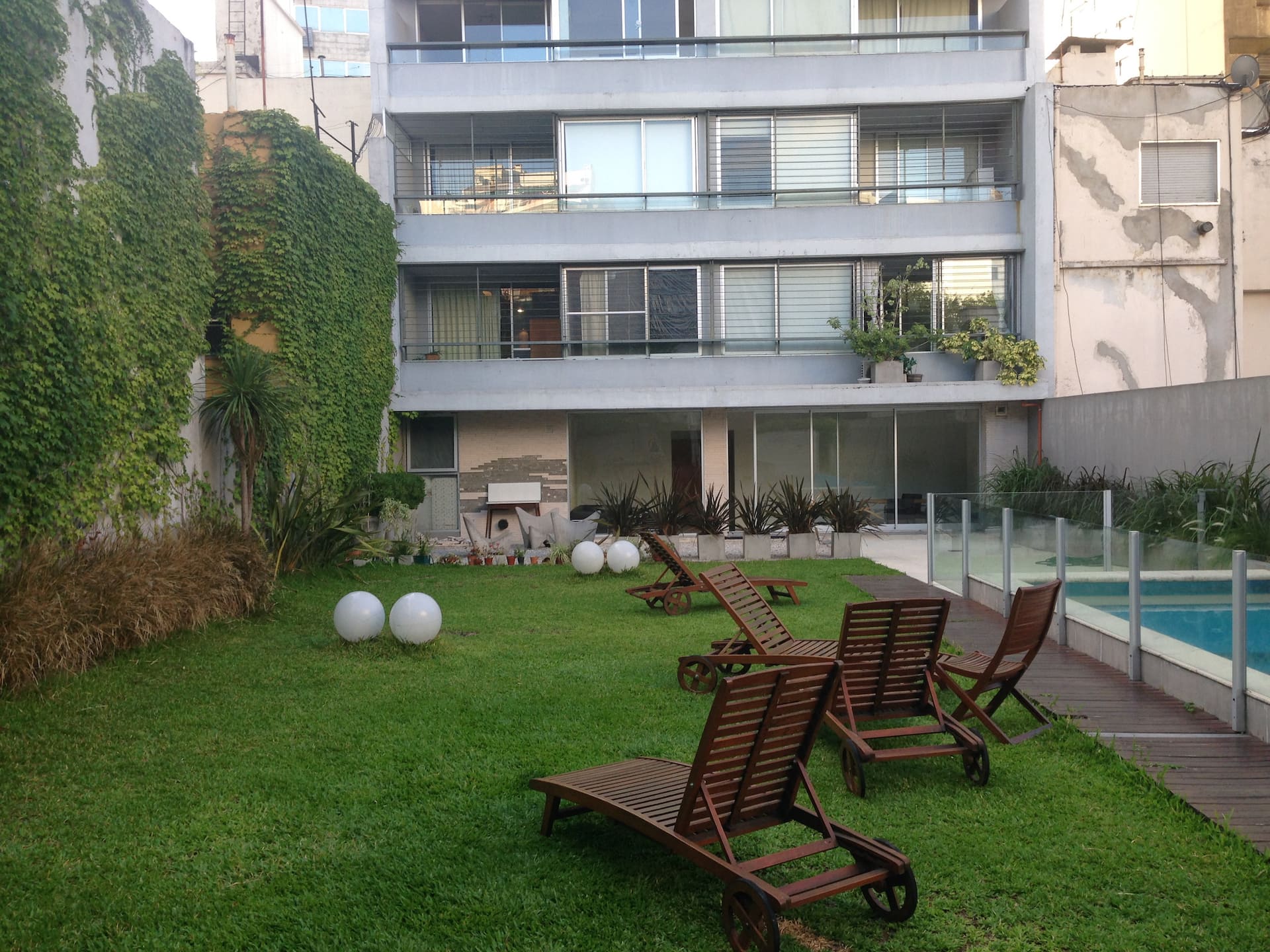 Apartamento de dois ambientes com terraço em Colegiales