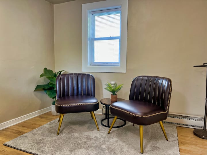 Cozy Annex: Walk To Uva-hospital, Amtrak, & Bars! - Charlottesville, VA