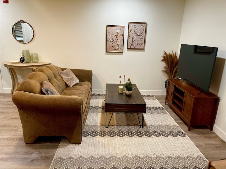 Cozy 1 Bedroom Apartment - Sheridan, WY