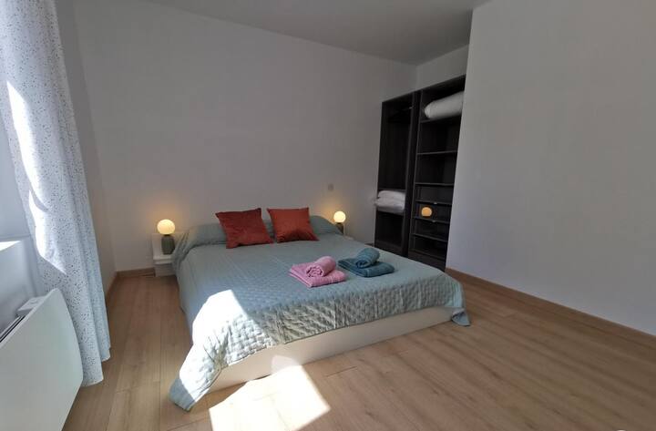 ห้องนอน 2 (ชั้น) - เครื่องปรับอากาศ - เตียงคู่ใน 160 - 