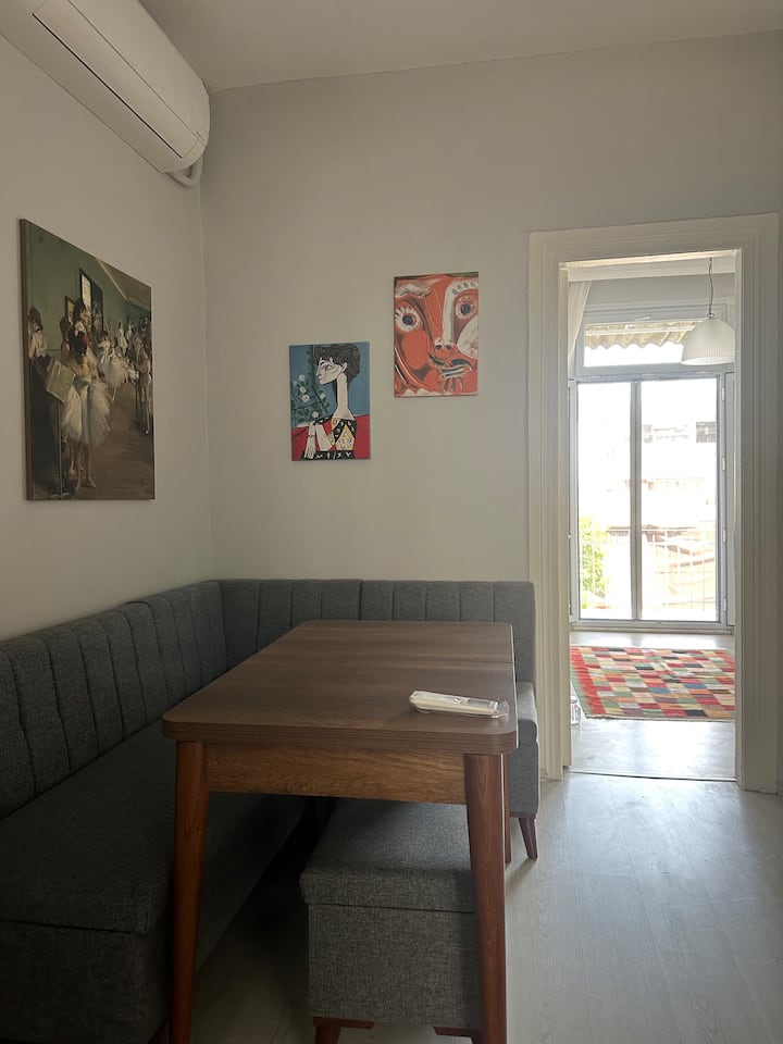 Remzi Bey Apartmentt - Istanbul