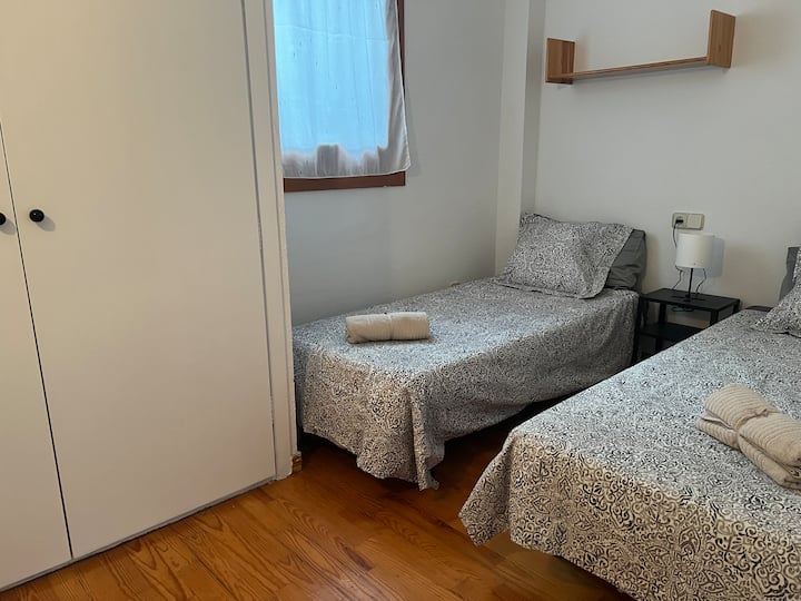 Chumba cha kulala vitanda 2 vya mtu mmoja