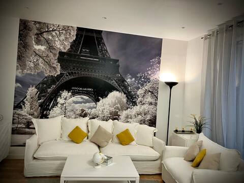 Paris - Wonderfull place facing station - 8 Pers
