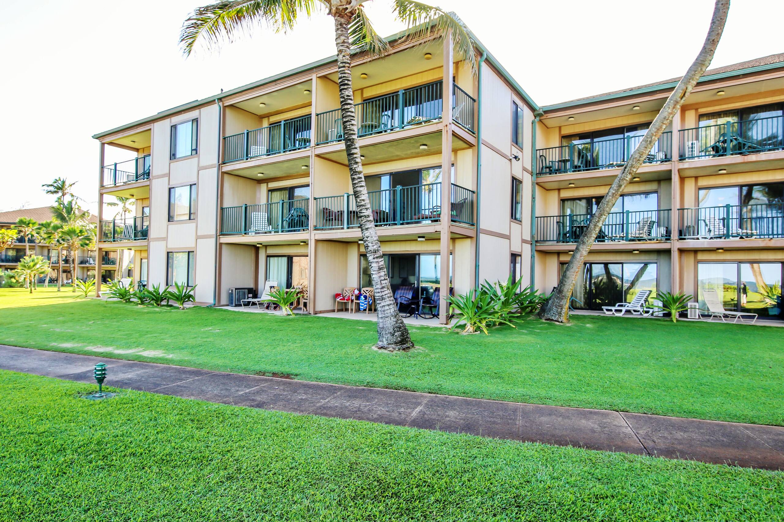 Condo in Kapaa · ★4.97 · 1 bedroom · 2 beds · 1 bath - Image 6
