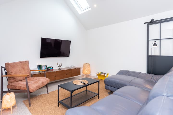 2 Bedroom Cottage At The Foot Of The Comeraghs - County Tipperary