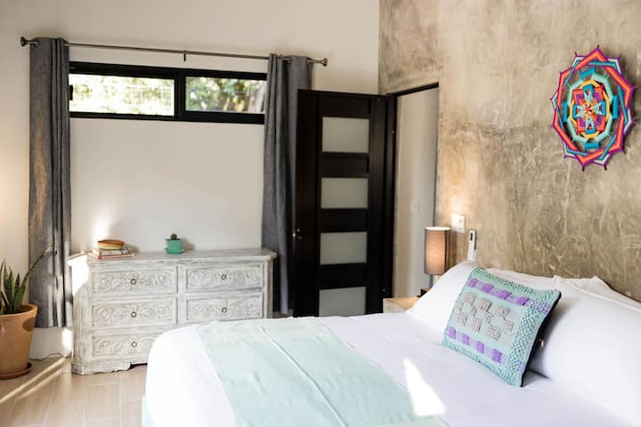 Bedroom 2 - King Size