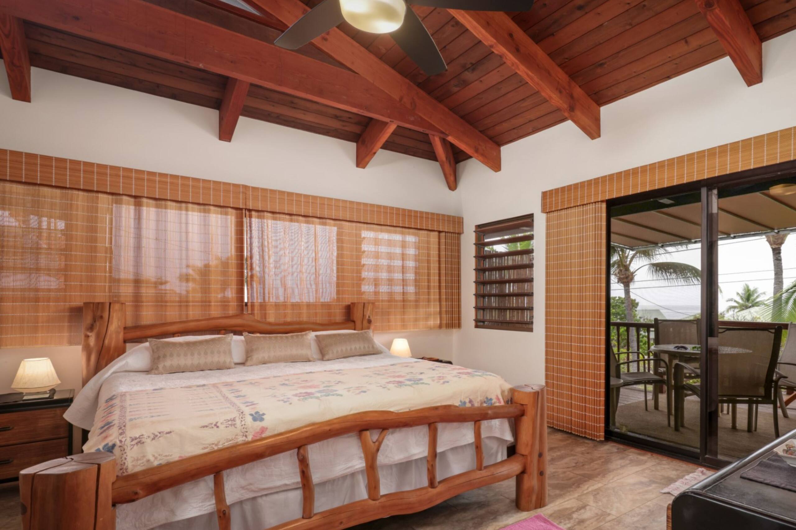 Romantic Tropical Retreat, 150 yds from the Ocean - Photo 12