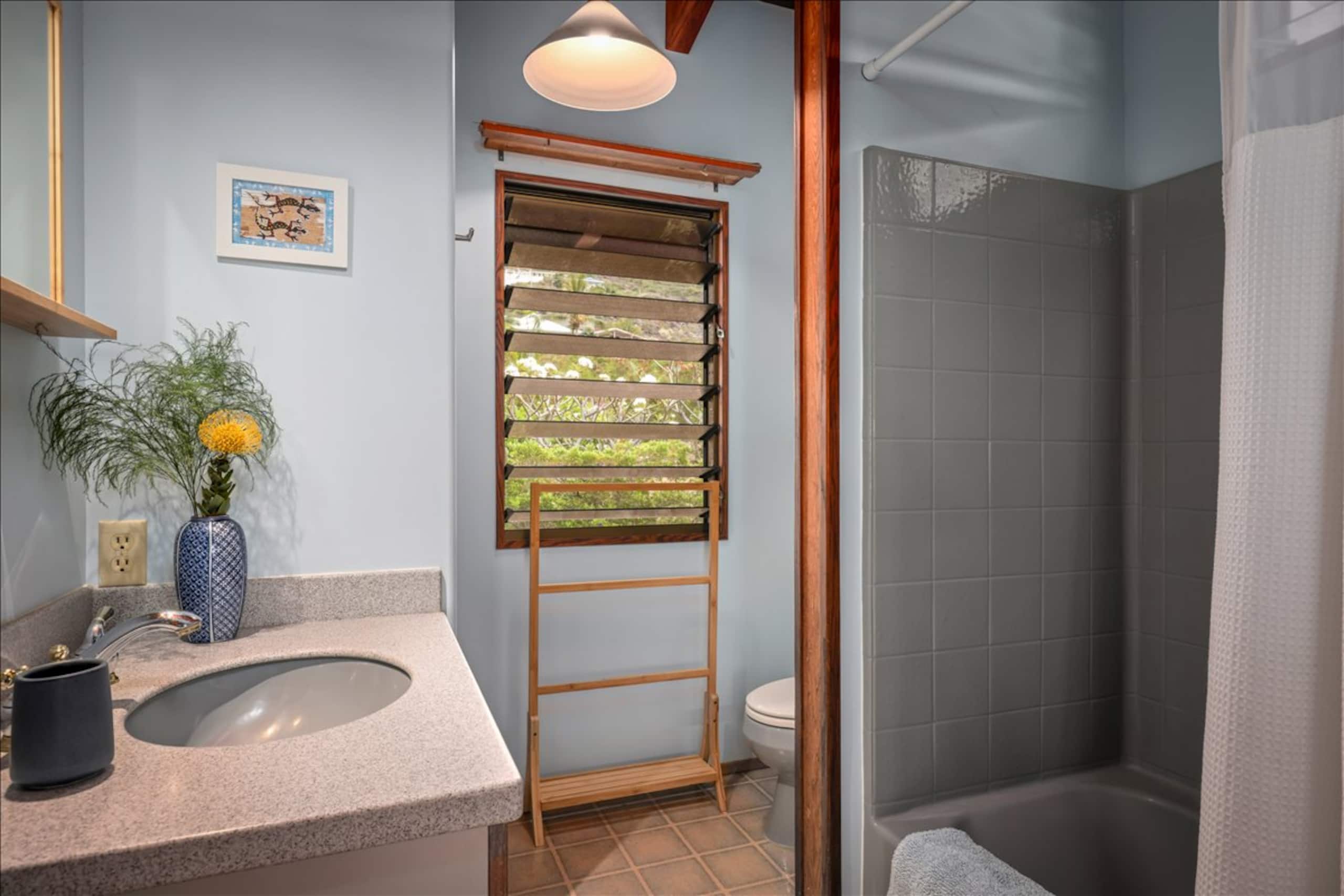 Romantic Tropical Retreat, 150 yds from the Ocean - Photo 18