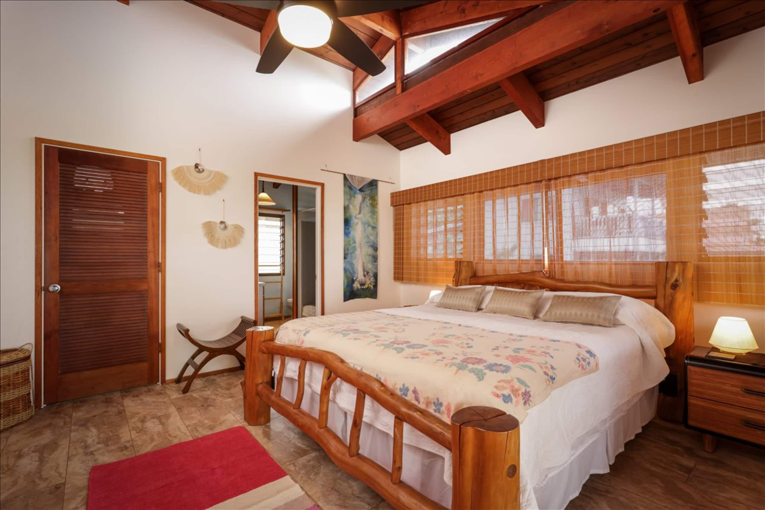 Romantic Tropical Retreat, 150 yds from the Ocean - Photo 11