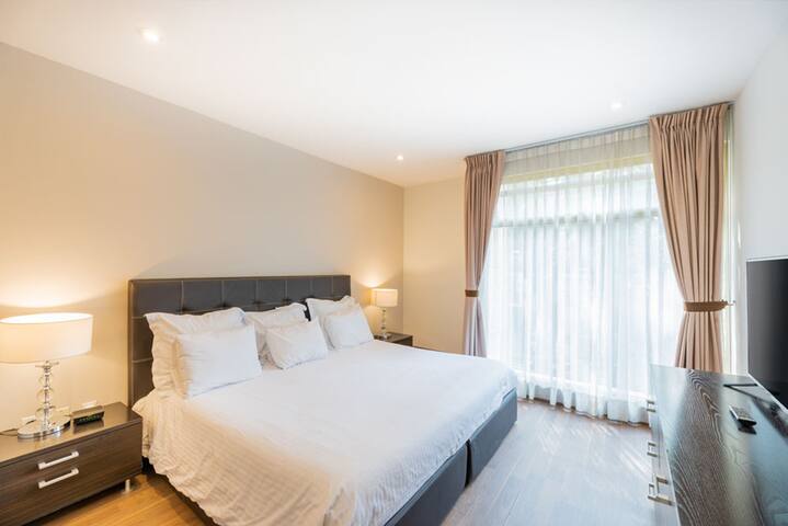 Perfect location 2BR Condo | Balcony | Roof Garden gallery image 4