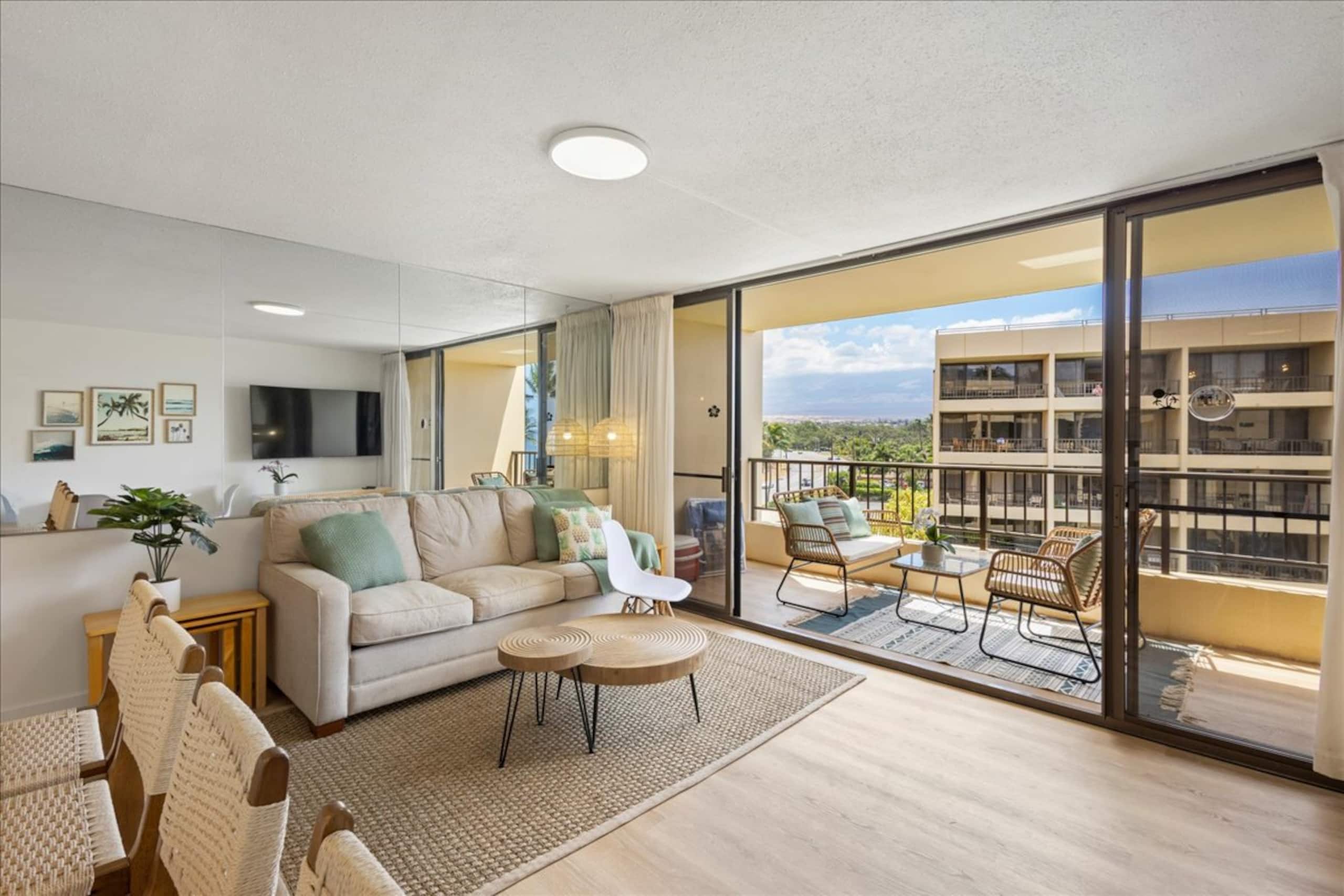 Sugar Beach Bliss 503 - Best Oceanfront Vacay! - Image 4