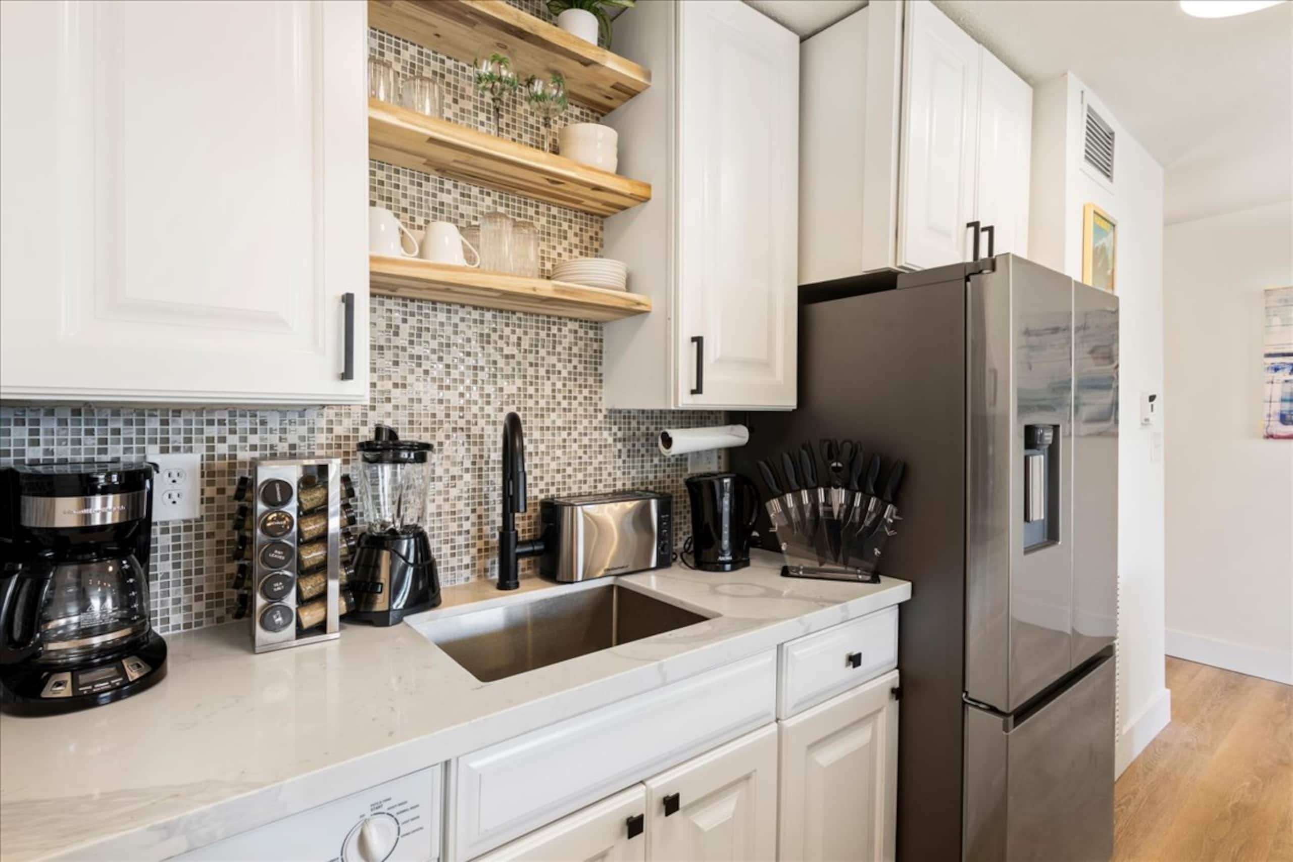 Sugar Beach Bliss 503 - Best Oceanfront Vacay! - Image 6