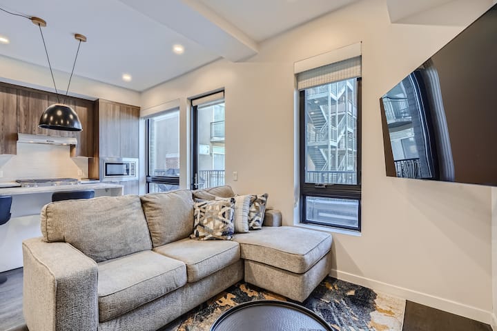 Contemporary Boutique Condo - The Highlands - Denver, CO