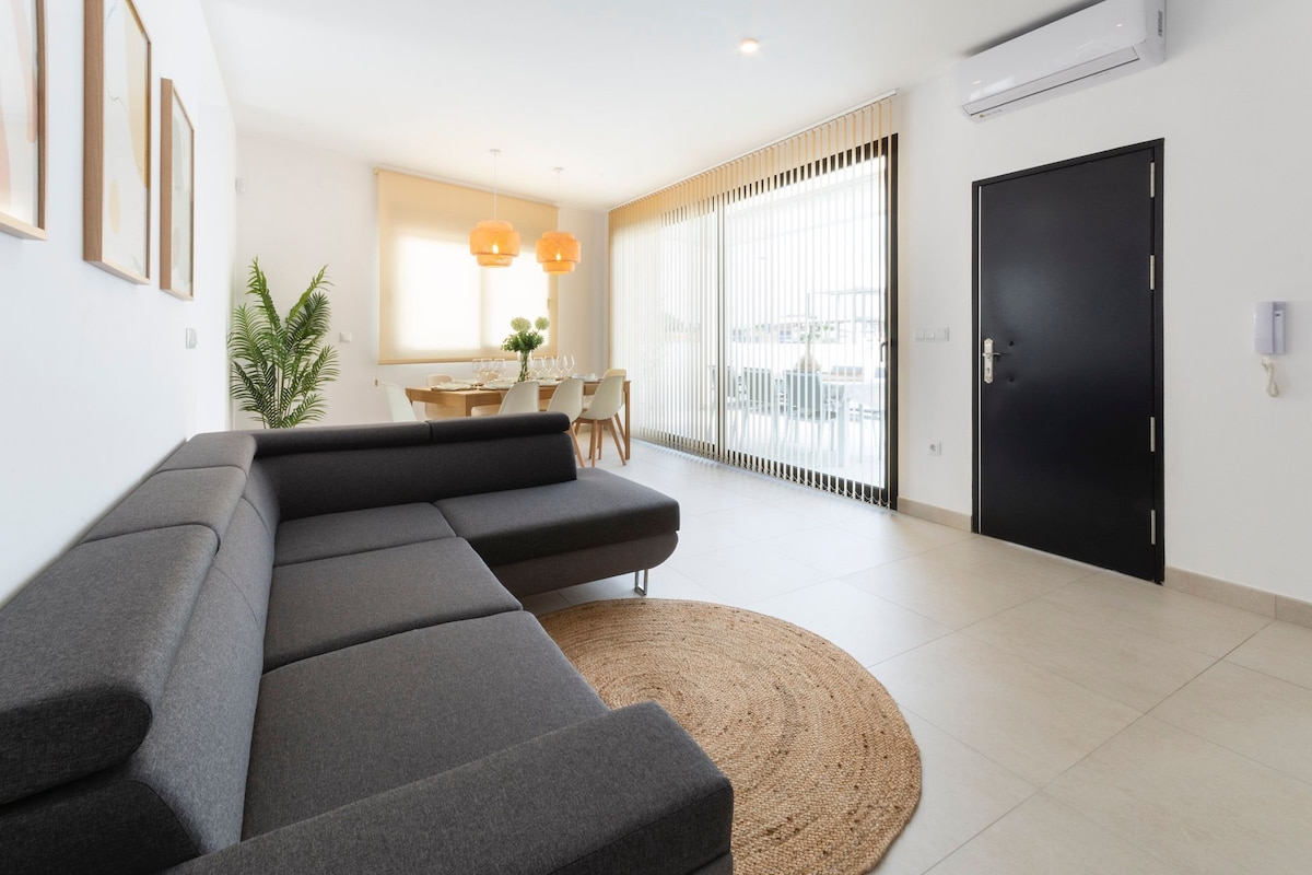 Popular Airbnb listing: Pareado Oliva Home Paradise B in Oliva