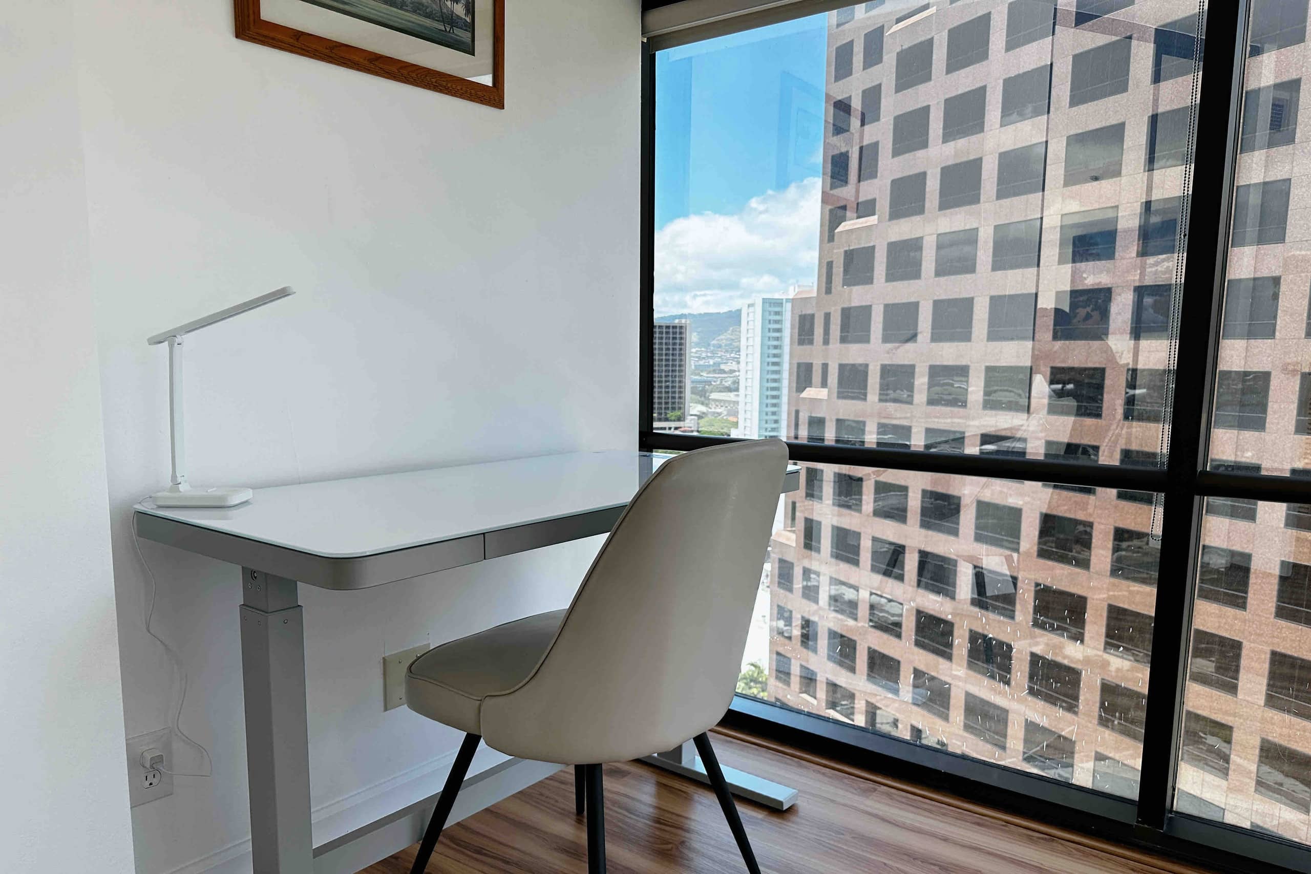 Condo in Honolulu · ★4.65 · 2 bedrooms · 4 beds · 1 bath - Image 6