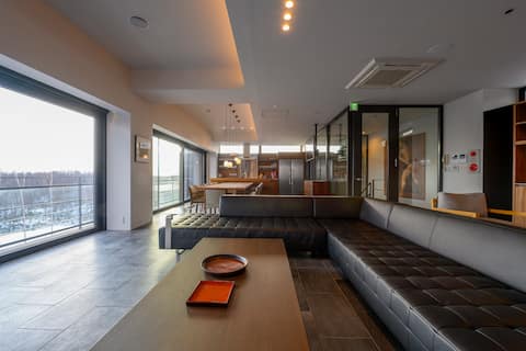 Sekka Sekka | Large 5BR Chalet in Hirafu Village