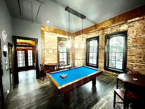 The Ginocchio Meyer Home