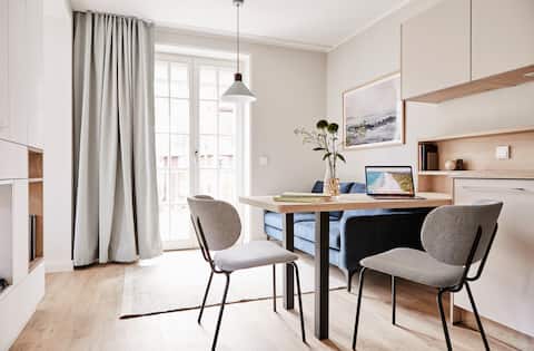 Leistungsstarkes Airbnb: Beach happiness wellness studio with steam bath and balcony in Prerow